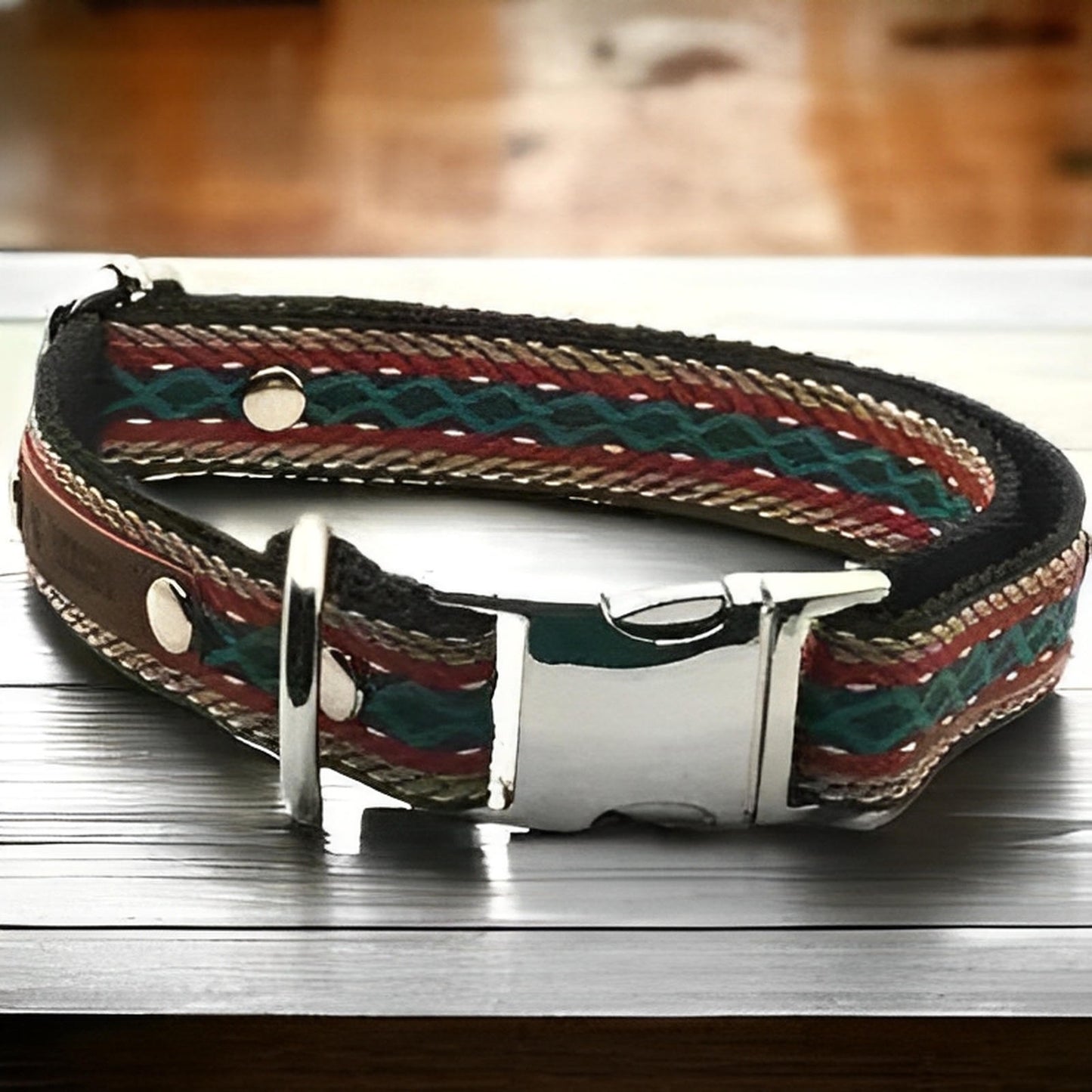 Designer Paws: Stylish Handcrafted Cotton Collar for Medium Dogs - Finnigan's Play Pen
