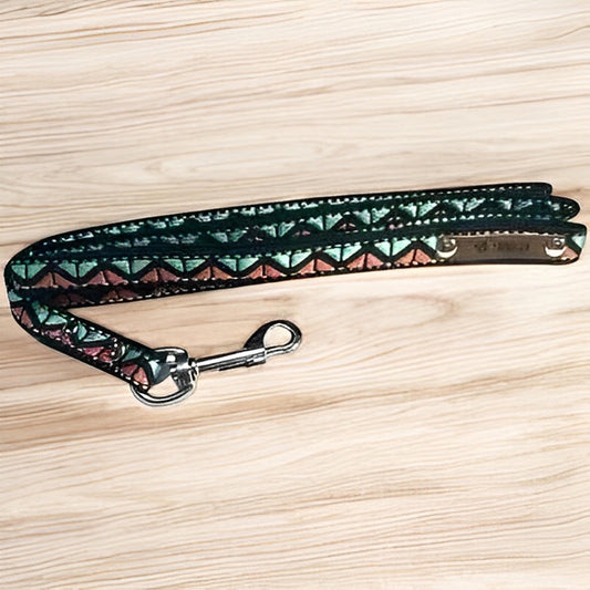 Finnigan's Regal Dog Lead - Finnigan's Play Pen