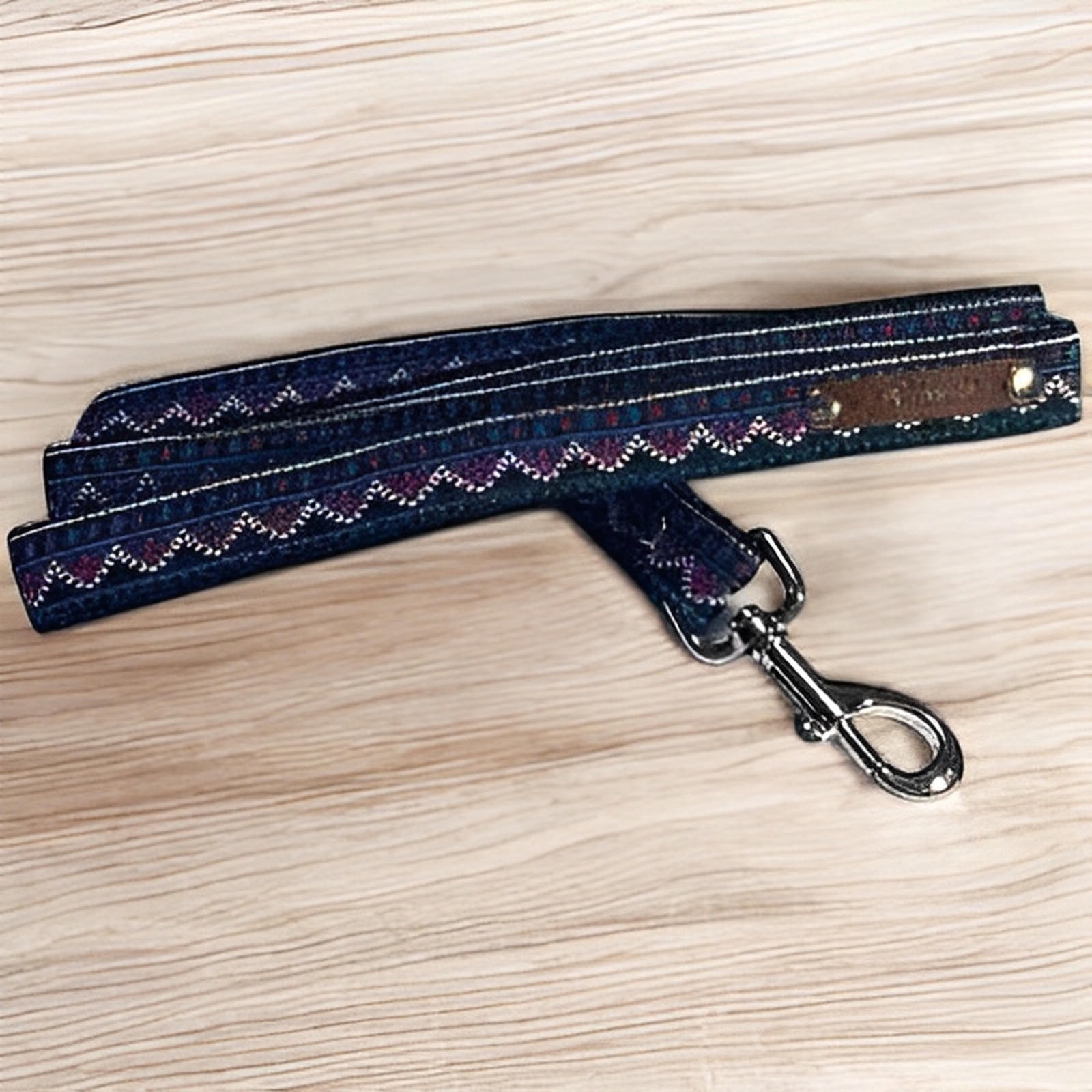 Finnigan's Designer Dog Lead: Stylish & Functional 🐾 - Finnigan's Play Pen
